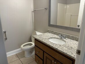 402 Club Villa Court in Kathleen, GA - Building Photo - Building Photo