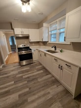 224 Madison Ave, Unit #1 in Perth Amboy, NJ - Foto de edificio - Building Photo