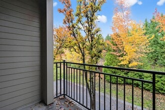 5889 NE Alder St in Hillsboro, OR - Building Photo - Building Photo