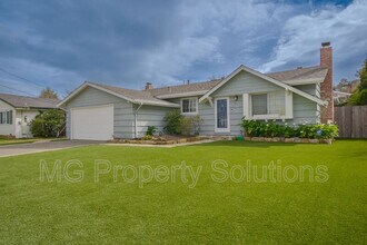 521 Rowland Blvd in Novato, CA - Building Photo - Building Photo