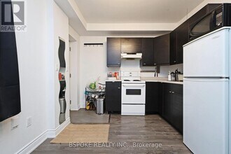 176 Hiawatha Rd in Toronto, ON - Building Photo - Building Photo