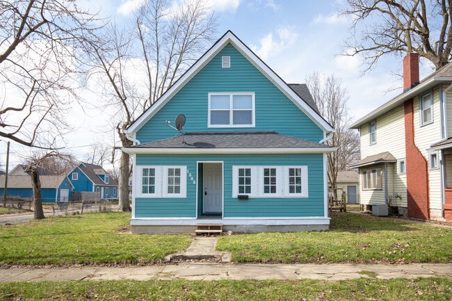 property at 1302 N Ewing St