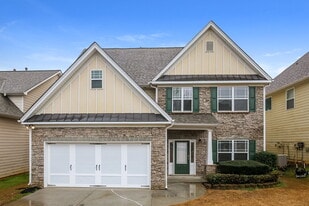 137 Sweetspring Way in Lawrenceville, GA - Building Photo