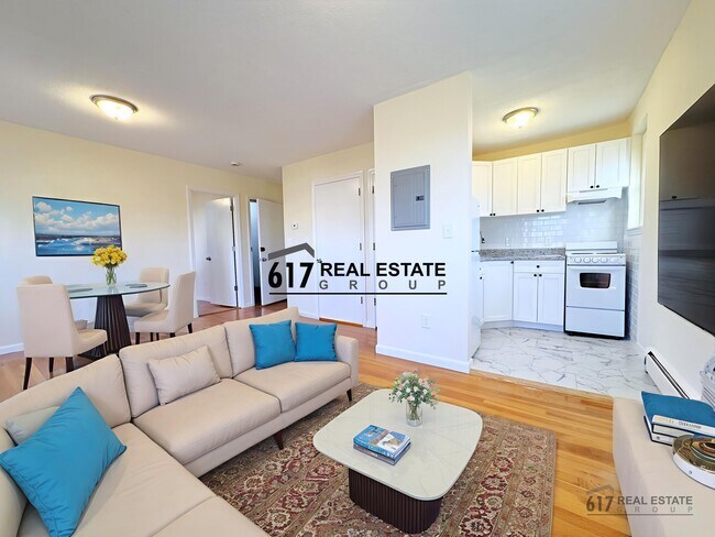 property at 2018 Commonwealth Ave