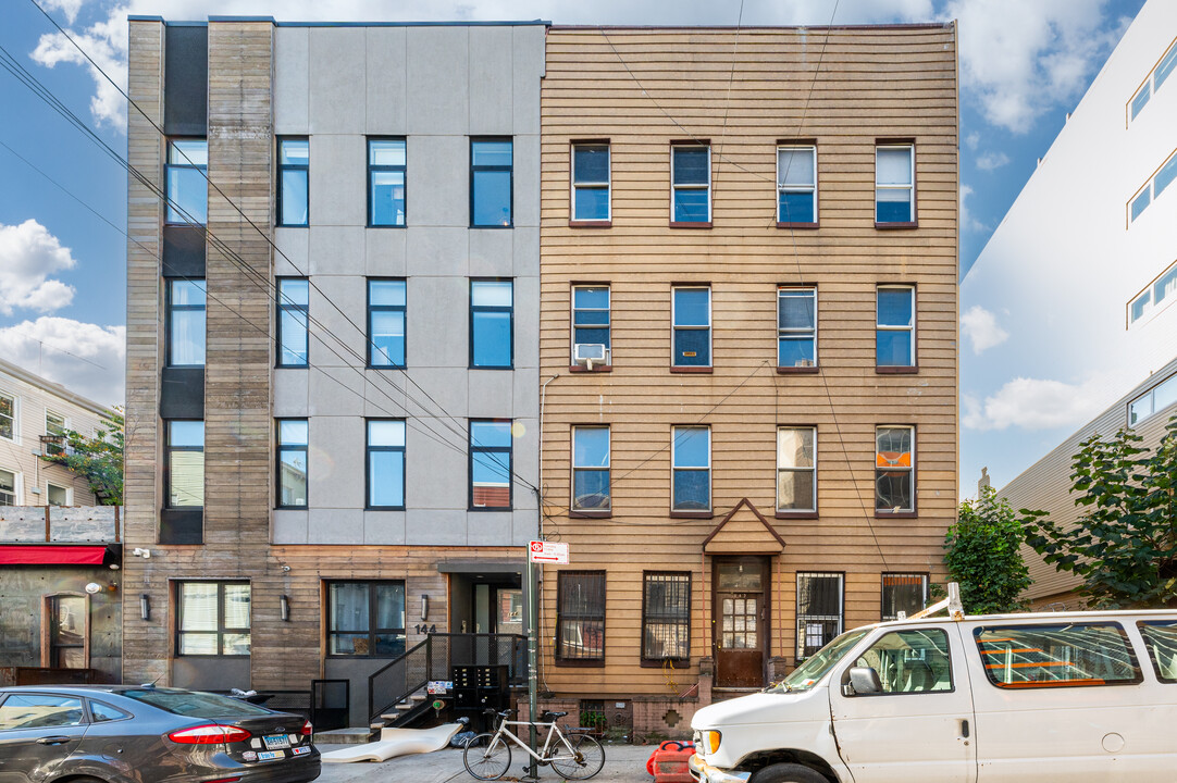 142 N 11th St in Brooklyn, NY - Building Photo