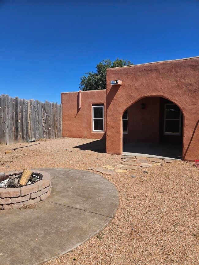 1379 Borrego Pass in Santa Fe, NM - Building Photo - Building Photo
