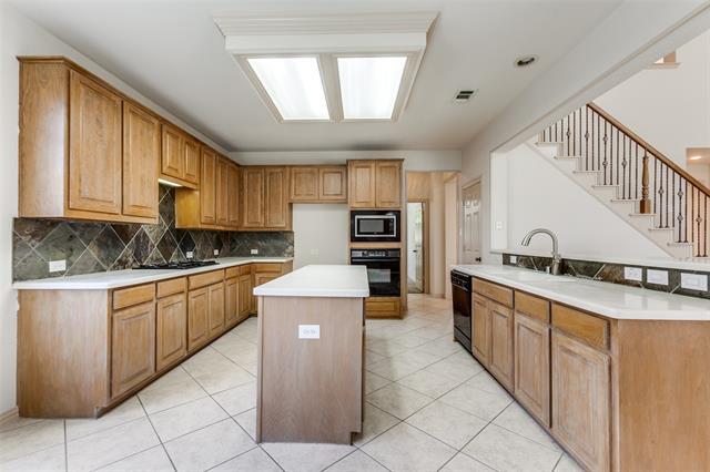 property at 4400 Orchard Gate Ln