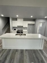 403 W Elm St in Denison, TX - Building Photo - Building Photo