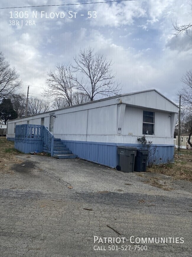 1305 N Floyd St