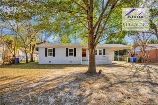 6561 Stillwater Dr in Fayetteville, NC - Building Photo