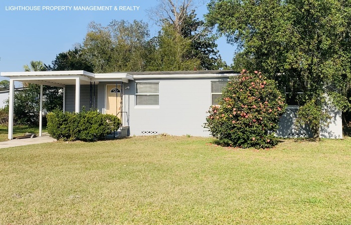 11245 Bruce Dr in Jacksonville, FL - Building Photo