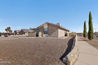 11455 Sundrop Ct in El Paso, TX - Building Photo - Building Photo