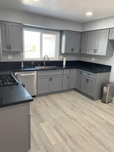 9211 Vernon Ave in Montclair, CA - Building Photo - Building Photo