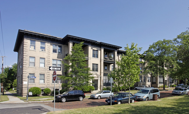 Wayne & Stanfield Apartments in Norfolk, VA - Foto de edificio - Building Photo