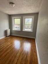 684 Summer Ave in Newark, NJ - Building Photo - Building Photo