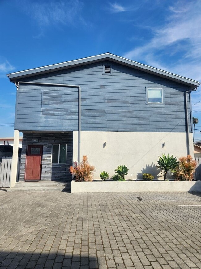 1654 1/2-631 W 83rd St in Los Angeles, CA - Building Photo - Building Photo