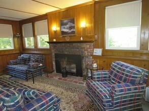 8 Emily Ln in Gloucester, MA - Building Photo - Building Photo