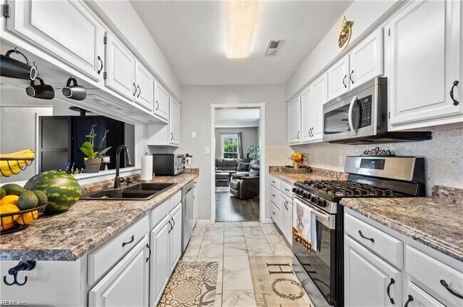 1805 Monet Ct in Virginia Beach, VA - Building Photo - Building Photo