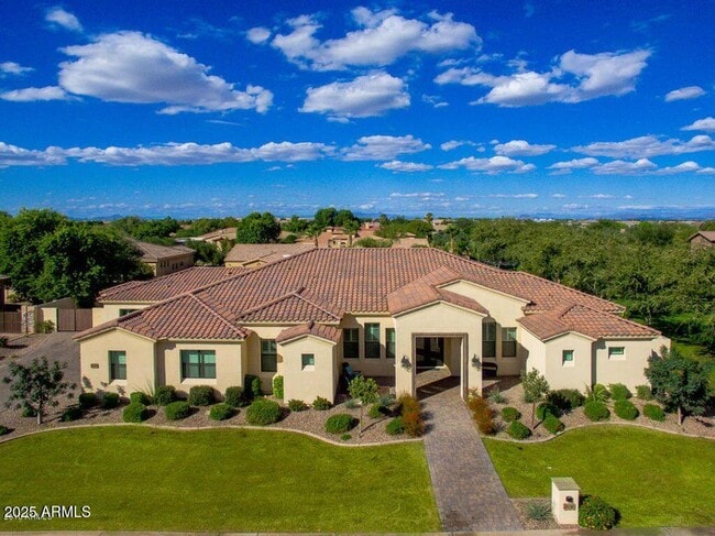 2836 E Carob Dr in Chandler, AZ - Building Photo - Building Photo