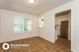 2654 Hartford Ln, Unit 107 in Lancaster, TX - Building Photo - Building Photo