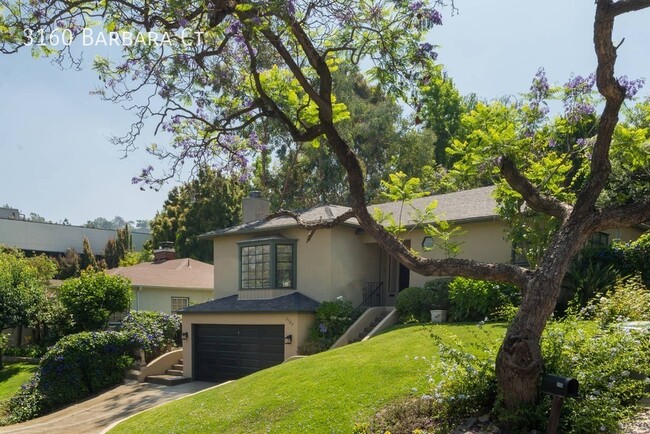 3160 Barbara Ct in Los Angeles, CA - Foto de edificio - Building Photo