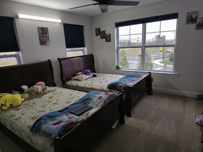 100 Everleigh Dr in Royersford, PA - Foto de edificio - Building Photo