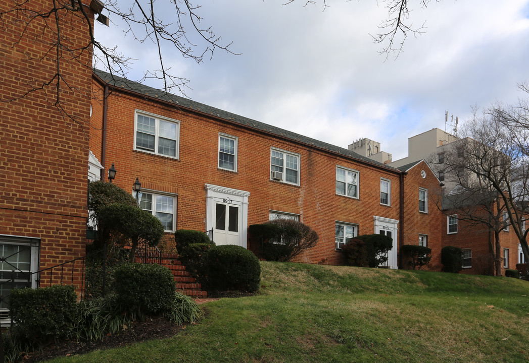 Bradley Terrace Apartments & Townhomes in Bethesda, MD - Building Photo