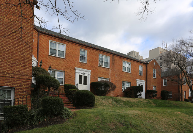 Bradley Terrace Apartments & Townhomes