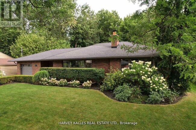 226 Napier St in Barrie, ON - Building Photo - Building Photo