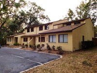 902 Sumter St in Leesburg, FL - Foto de edificio - Building Photo