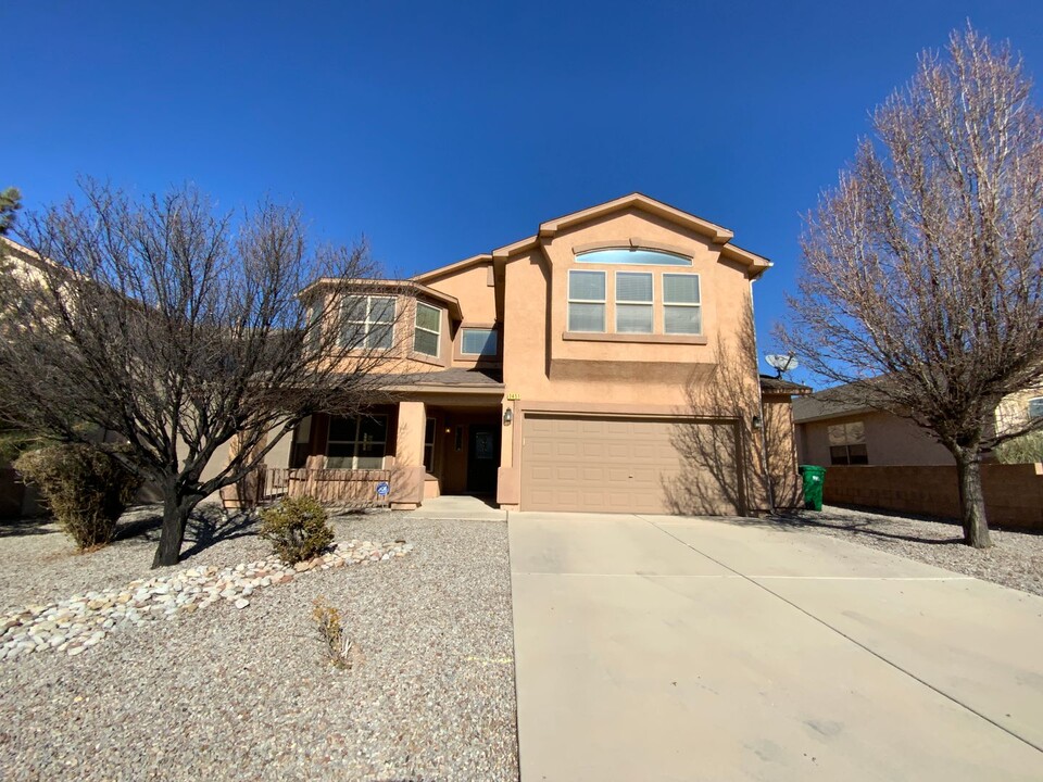 3451 Oasis Springs Rd NE in Rio Rancho, NM - Building Photo