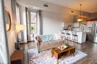 408 W Saint Clair Ave, Unit 409 in Cleveland, OH - Building Photo - Building Photo