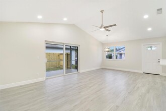 151 Wandering Trl in Jupiter, FL - Building Photo - Building Photo