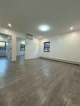 35-44 172nd St in Queens, NY - Building Photo - Building Photo