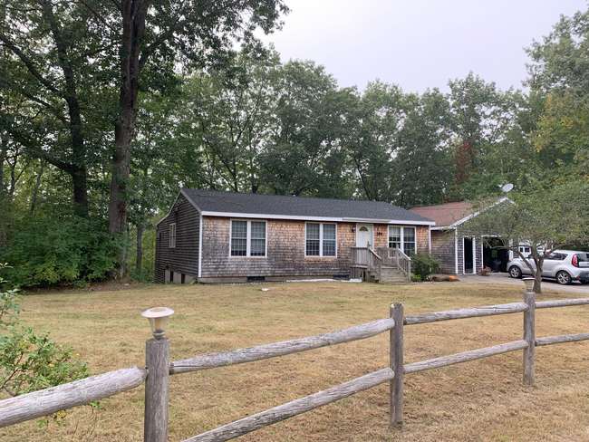 194 Westview Dr, Unit B in Sanford, ME - Building Photo - Building Photo