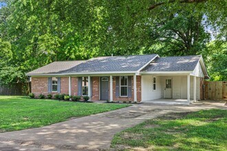 5279 Haynes Dr in Horn Lake, MS - Building Photo - Building Photo