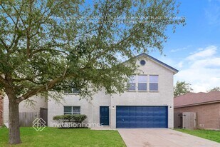 10622 Manor Creek in San Antonio, TX - Building Photo