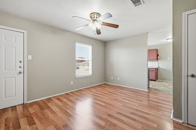 1716 Benttree Dr in Killeen, TX - Building Photo - Building Photo