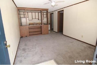 Sandalwood Apartments in Alexandria, IN - Building Photo - Interior Photo