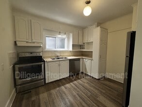 636 Oxford St in Peterborough, ON - Building Photo - Building Photo