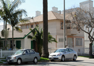 416 W 5th St in Long Beach, CA - Building Photo - Building Photo