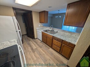 16600 W 141st St in Olathe, KS - Building Photo - Building Photo