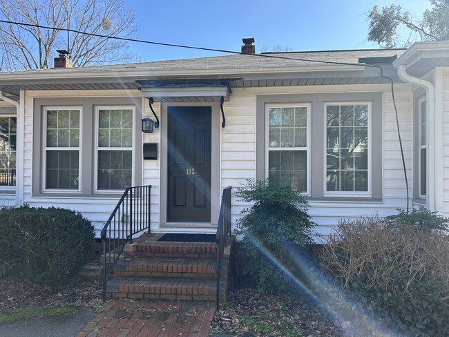 415 Charlotte Ave in Rock Hill, SC - Foto de edificio - Building Photo