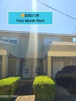 6903 N Lagoon Dr in Panama City, FL - Building Photo