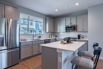 Villae ATX Luxury Rental Townhomes in Manchaca, TX - Building Photo - Building Photo
