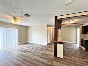 6602 Pebble Beach in North Lauderdale, FL - Foto de edificio - Building Photo