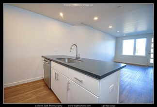1582 Myers Ln in Medford, OR - Building Photo - Building Photo