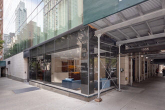 1055 Park Ave in New York, NY - Building Photo - Building Photo