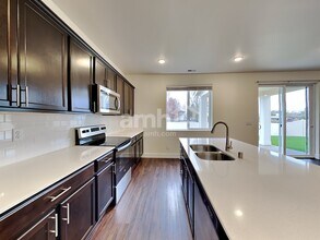 630 Dudley St in Enumclaw, WA - Building Photo - Building Photo
