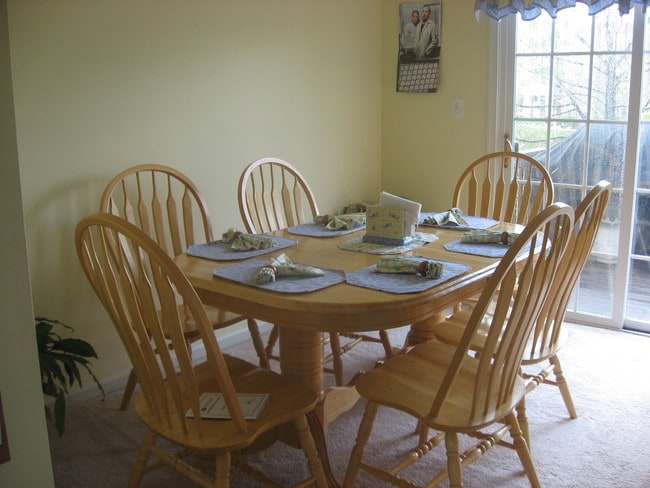 property at 6185 Les Dorson Ln